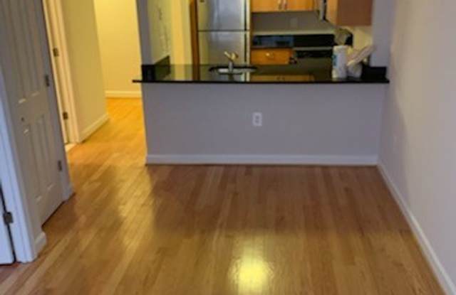Sutton Plaza Apartments