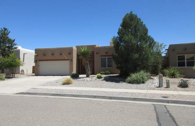 1312 Tiffany Ln SE