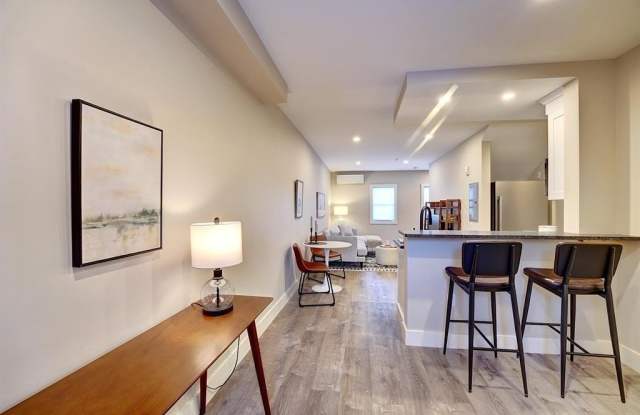 621 Islington Street