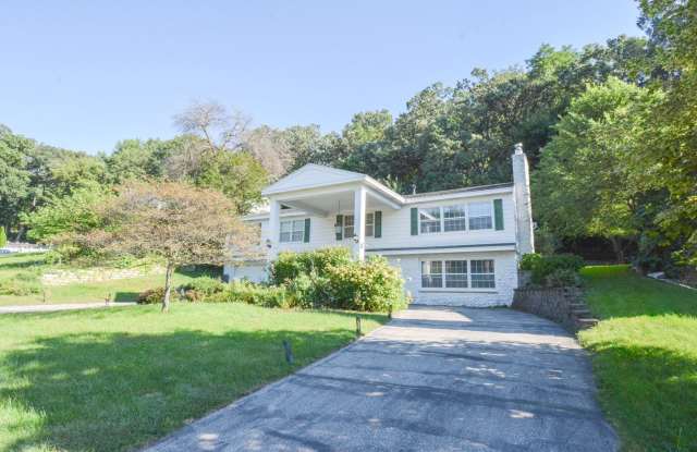 Photo of 4 Bed, 2 Bath Home for Rent – Unique Design  Retro Charm