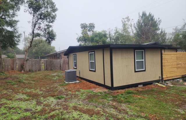 403 S HIGHLAND Avenue