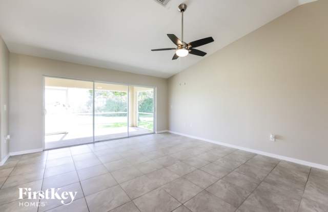 466 Northeast 1st Avenue