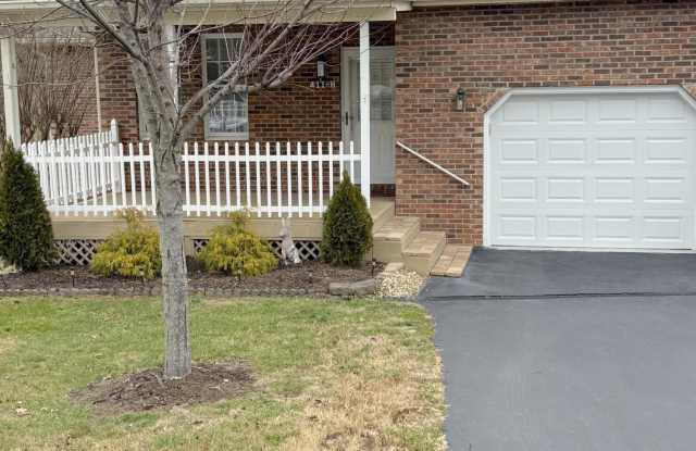 Photo of 411 Eastley Court unit: H