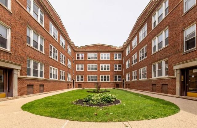 7504 North Hoyne Ave - 7504 North Hoyne Avenue, Chicago, IL 60645