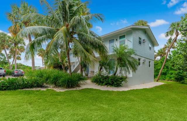 2121 Northeast Park Street - 4