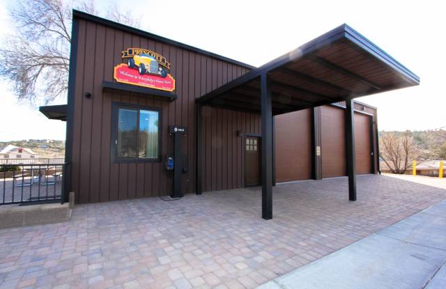 Photo of Furnished 2 Bedroom near downtown Prescott