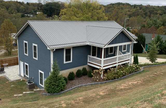 207 Riverside View Drive