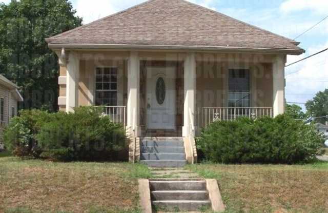 **Coming Soon** 719 17th Ave 2BR/1BA (Middletown)