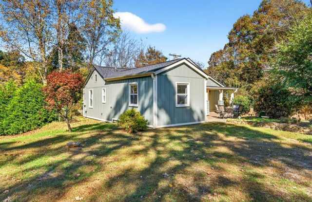 Wonderful Black Mountain Location-Long Term Rental