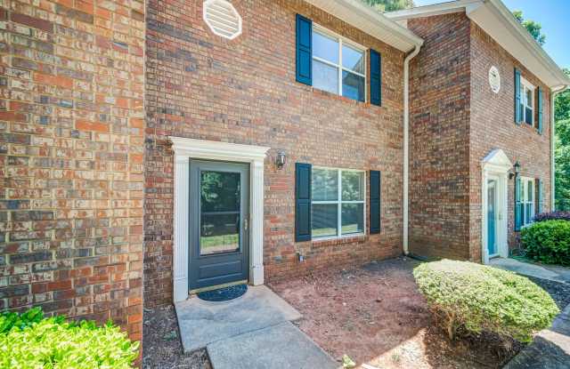 Photo of 4084 Hidden Hollow Dr