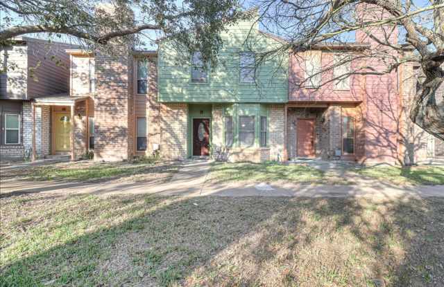 2713 Saint Joseph Unit K - 3/bedroom 2/bathrooms - $1595/month