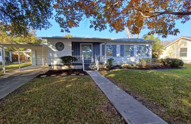 Photo of 353 Irvington Drive