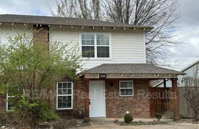 1523 N Dawn Dr