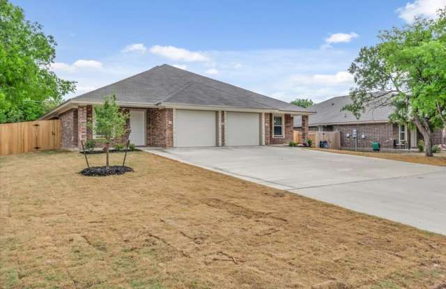 1407 Natchez Trail
