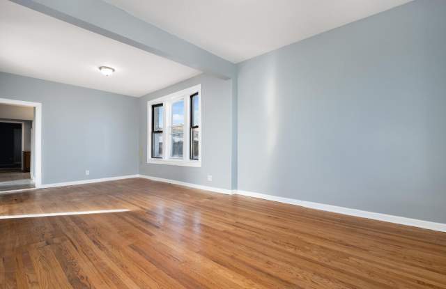 4024 N Kedzie Avenue