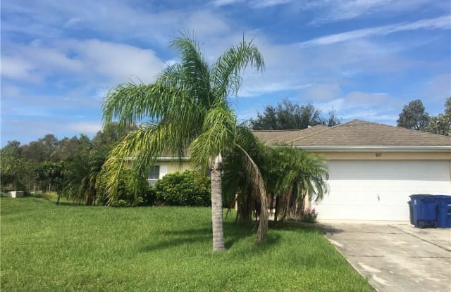 873 Rue Labeau CIR - 873 Rue Labeau Circle, Lehigh Acres, FL 33913