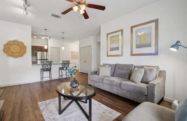 Crenshaw Grand Apartments