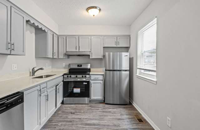 Summer Special! Spacious Updated 3BR Townhome + $250 Off First Month’s Rent