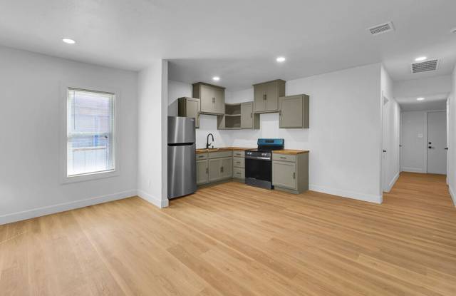 Newly remodeled 3BD 2BA Home in Waco - Near Baylor University