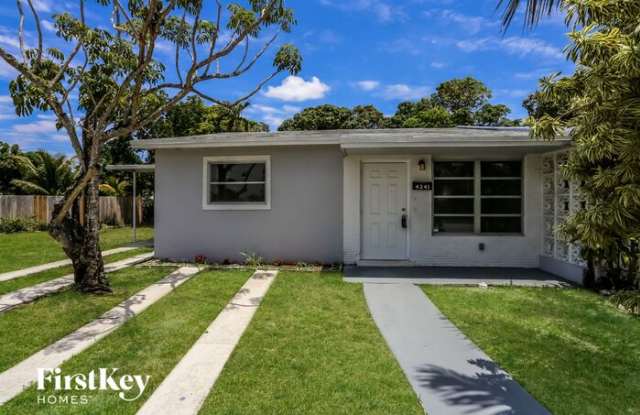 4241 Northwest 39th Avenue - 4241 Northwest 39th Avenue, Lauderdale Lakes, FL 33309