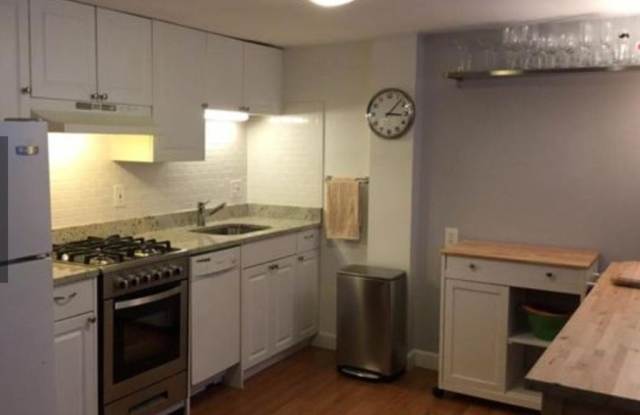 124 Sutherland Rd unit: 15