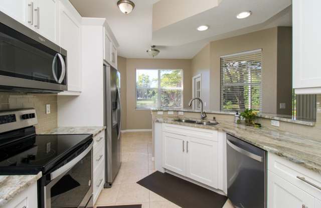 Photo of ***ANNUAL RENTAL***3 BEDS/2 BATHS***ATTACHED GARAGE***NOW AVAILABLE***BRIARWOOD***