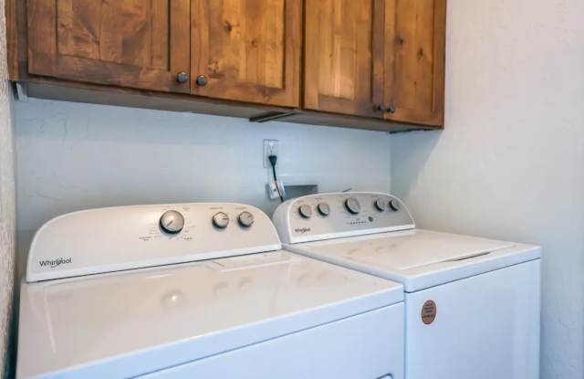 North Pine Apartments