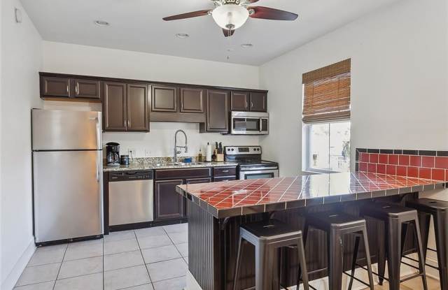 635 North Carrollton Avenue