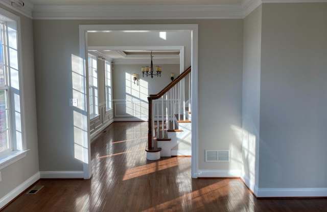 301 WAGON WHEEL LANE