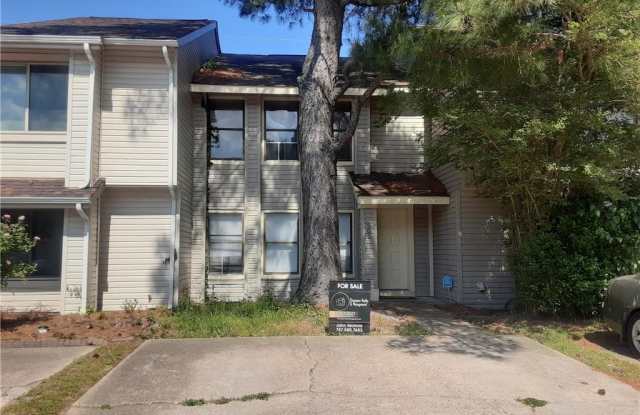 906 Monarch Drive