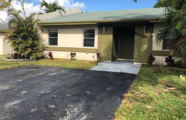 12037 SW 110th St Cir S