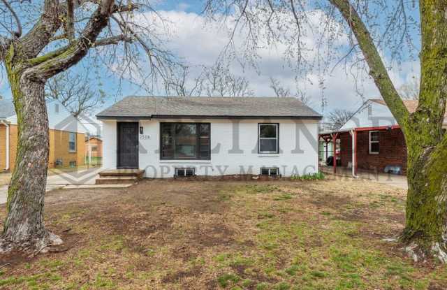 2506 North Somerset Avenue