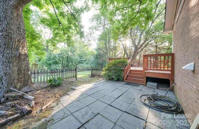 6700 Castlegate Drive