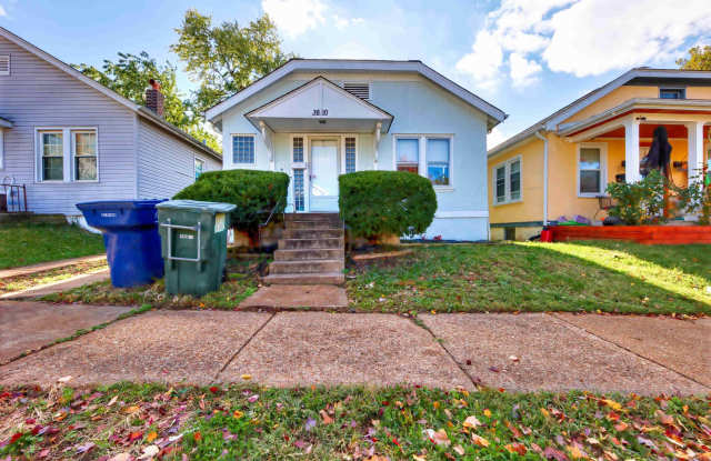 Available Aug 7th - Very nice single family home with refinished hardwood and a very large open living room.