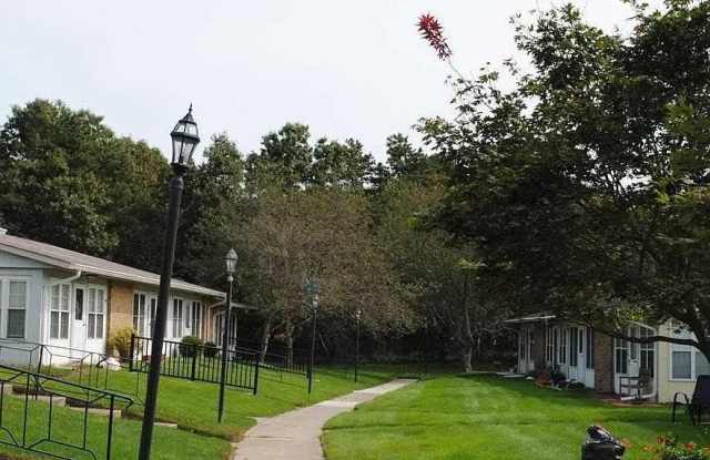 273 Berwick Ct Unit D