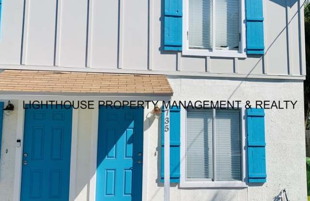 Photo of 735 9th Avenue South