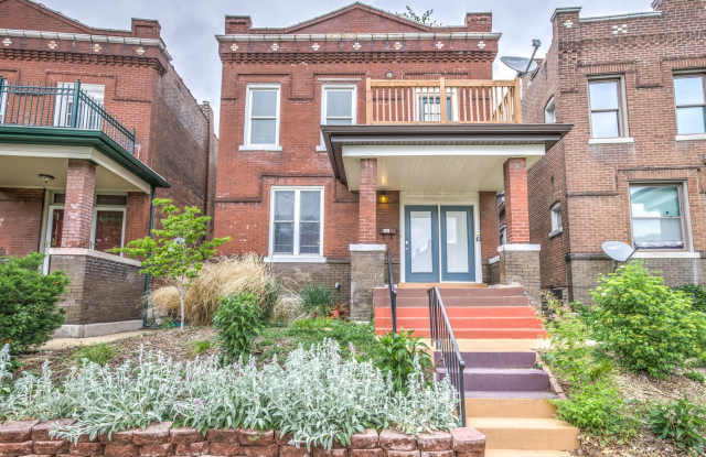 3 Bedroom Home available in Tower Grove South NOW! - 3315 Humphrey Street, St. Louis, MO 63118