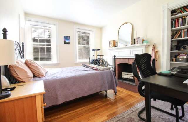 Photo of 12 Lindall Pl.