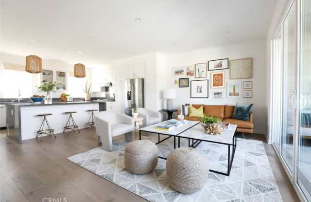 1195 Winslow Lane
