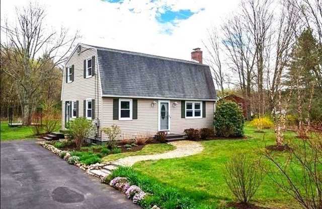 Photo of 960 Westhampton Road