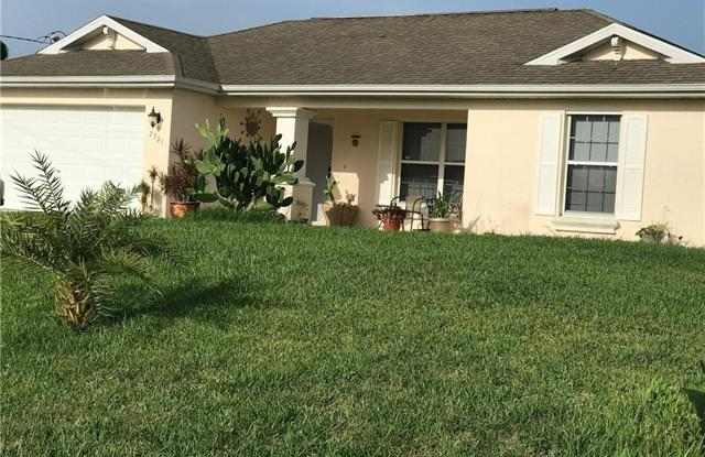 2301 NW 11TH CT - 2301 Northwest 11th Court, Cape Coral, FL 33993