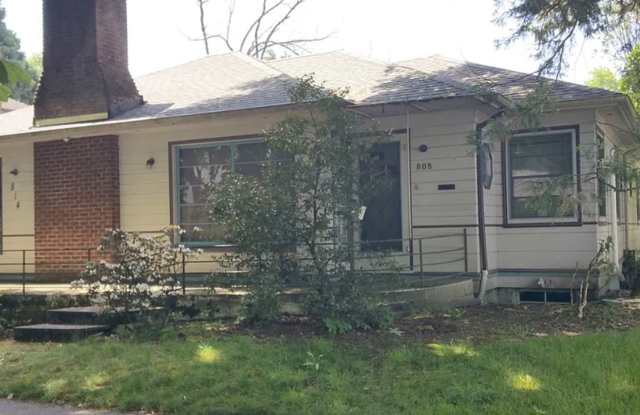 Beautifully Maintained Duplex in an Exceptional Location – Classic Charm with Modern Comfort