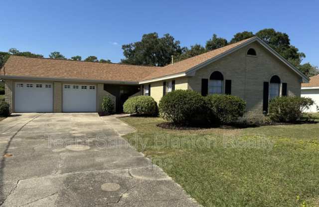 5941 Leesway Boulevard