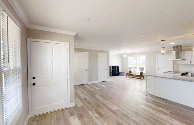 1022 Oakdale Road - 1