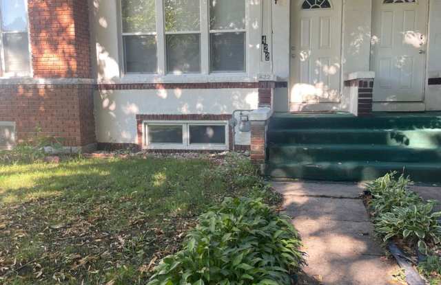 Photo of 2 bedroom townhouse in Waterloo, IA!