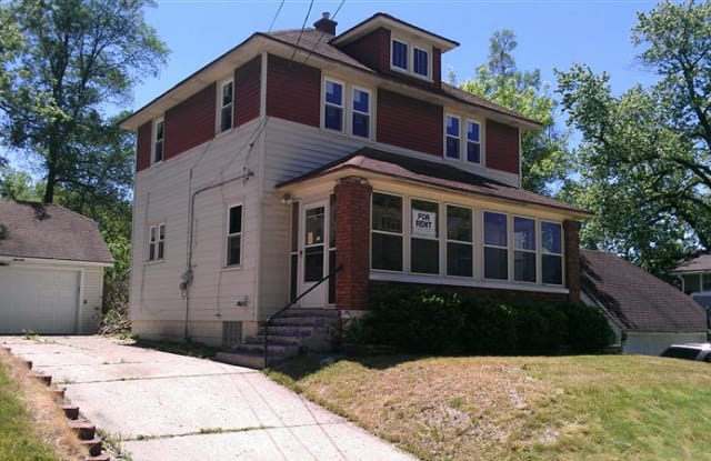 1260 Griggs St SE - 1260 Griggs Street Southeast, Grand Rapids, MI 49507