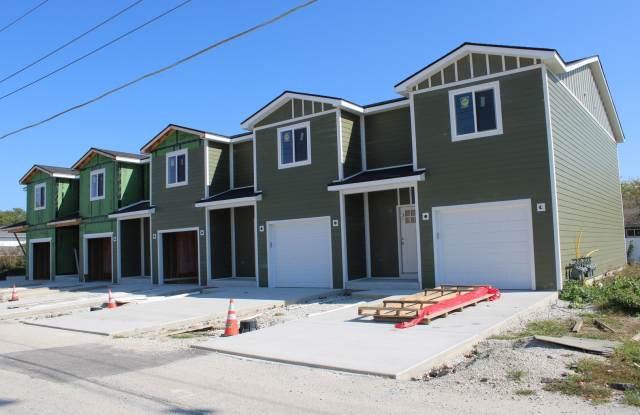 Photo of 109 e division Street