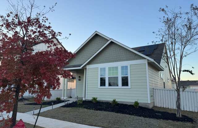 Photo of Bright  Spacious 3 Bedroom Home with Garage in Kyle