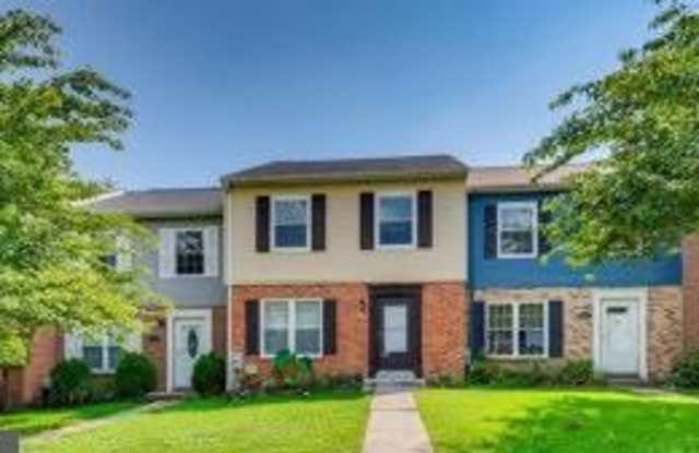 19 CLEARLAKE COURT
