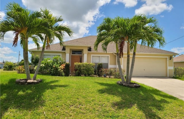 1916 NW 23rd ST - 1916 Northwest 23rd Street, Cape Coral, FL 33993